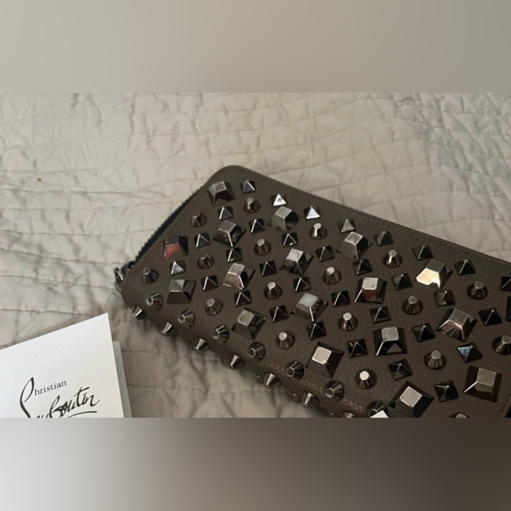Christian louboutin panettone wallet calf empire spikes studs silver gun metal